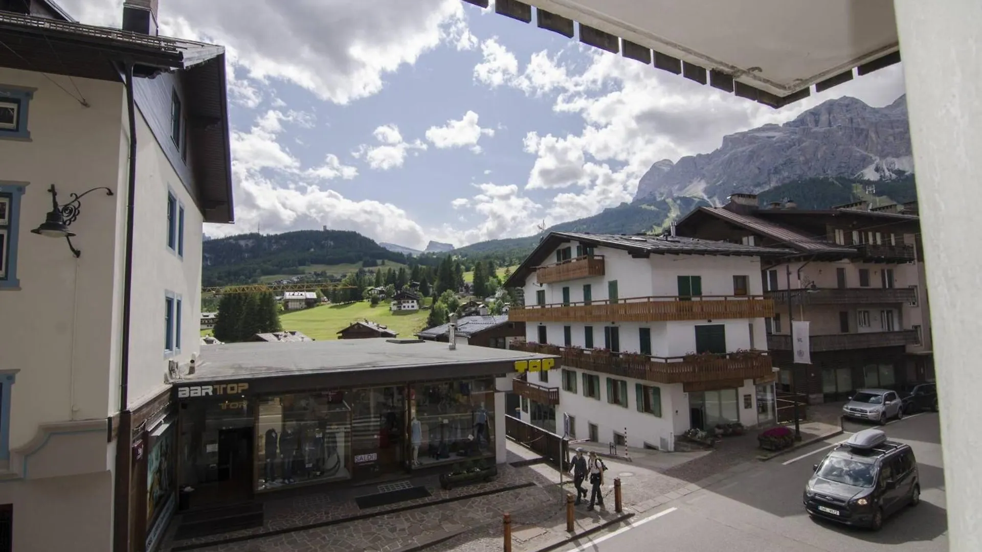 Accogliente Appartamento In Corso Italia Cortina dʼAmpezzo Italien